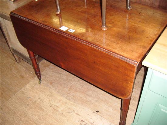 Regency mahogany Pembroke table(-)